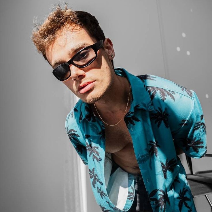 "Retro Vice City Tommy Vercetti Graphic Shirt "